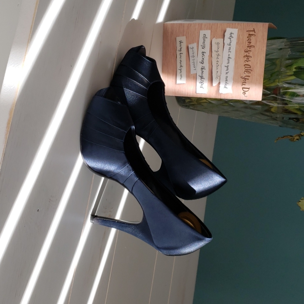 Dress shoes